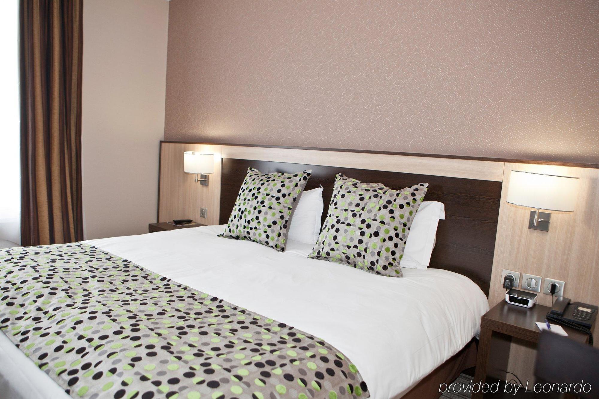 Best Western Plus Hotel Malherbe Caen Room photo