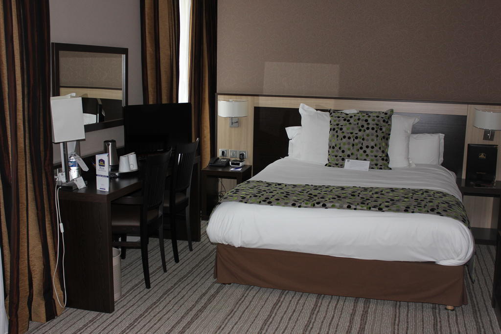 Best Western Plus Hotel Malherbe Caen Room photo