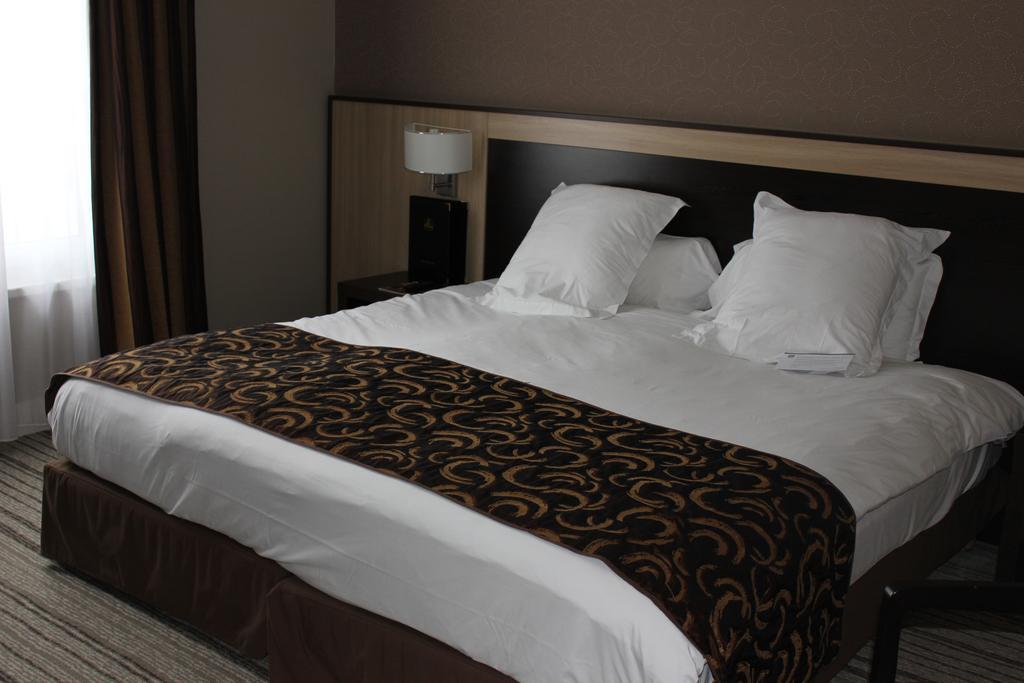 Best Western Plus Hotel Malherbe Caen Exterior photo