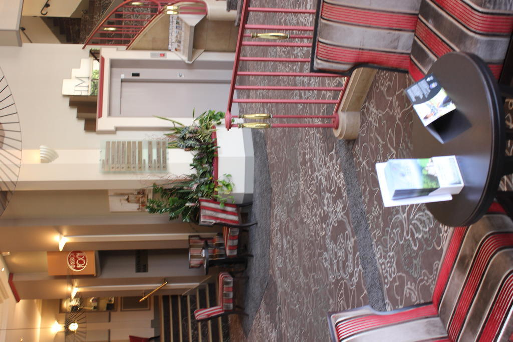 Best Western Plus Hotel Malherbe Caen Exterior photo